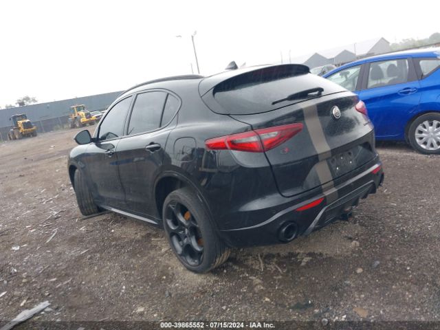 ZASPAKBN8P7D58312 Alfa Romeo Stelvio Estrema Awd