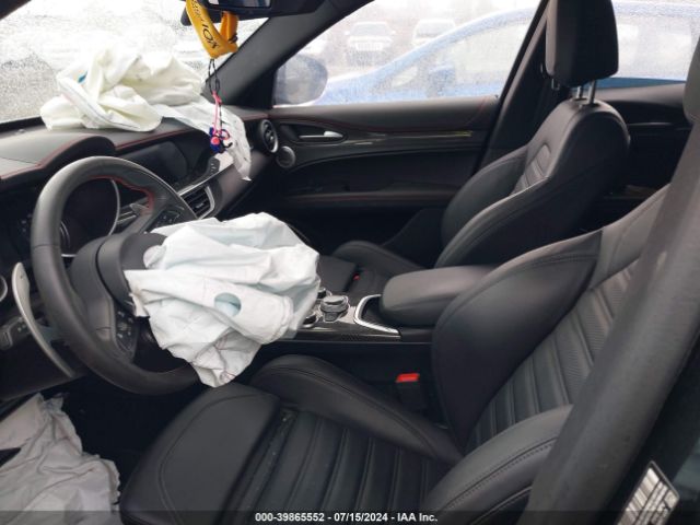 ZASPAKBN8P7D58312 Alfa Romeo Stelvio Estrema Awd