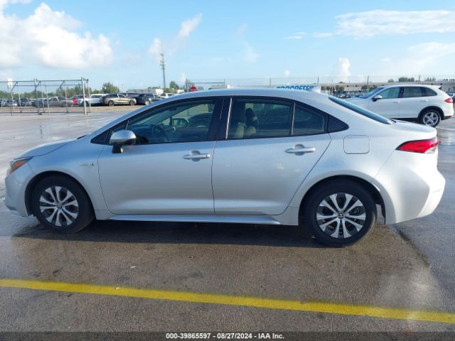 JTDEAMDE2MJ032531 Toyota Corolla Hybrid Le