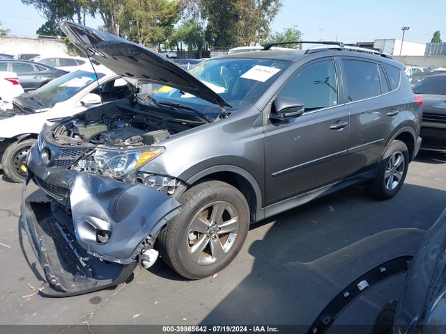 Toyota Rav4 Xle 2015 JTMWFREV4FD066165 Image 2