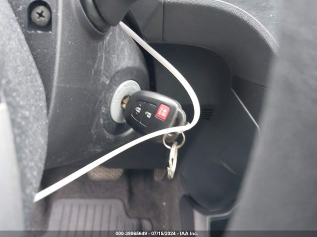 JTDKDTB33E1072088 Toyota Prius C One