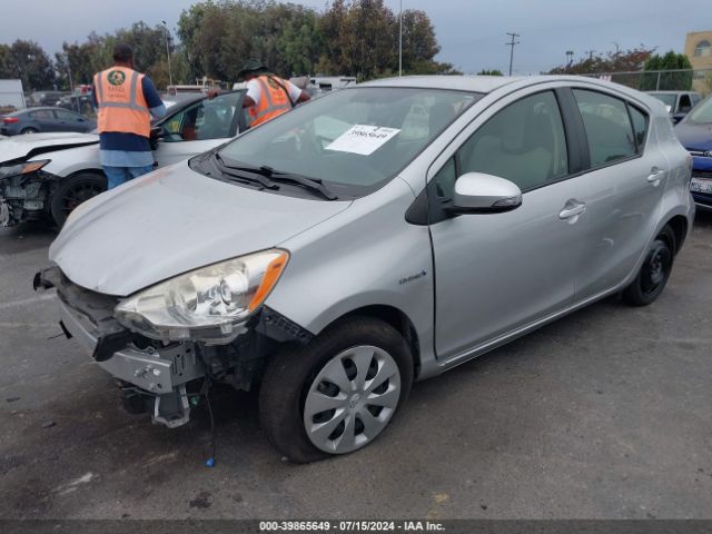 JTDKDTB33E1072088 Toyota Prius C One