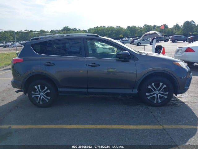 Toyota RAV4 LE 2018 JTMZFREV6JJ751873 Image 13