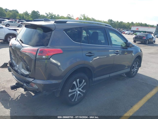 Toyota RAV4 LE 2018 JTMZFREV6JJ751873 Image 4