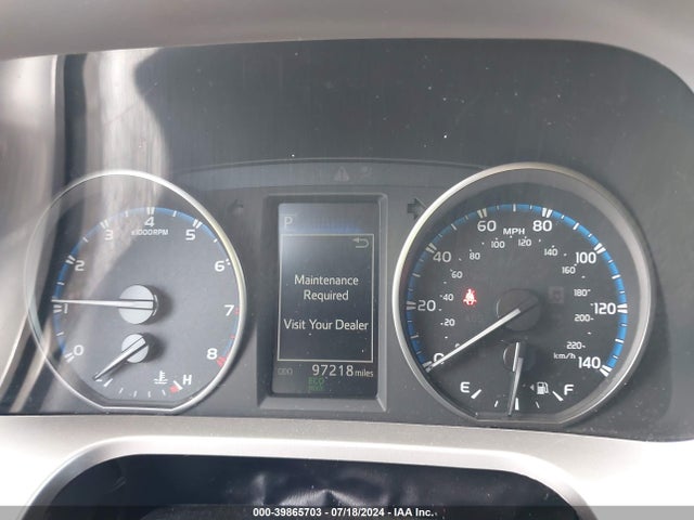 Toyota RAV4 LE 2018 JTMZFREV6JJ751873 Image 7