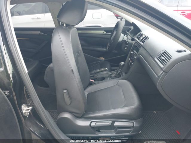 1VWAS7A39FC068639 Volkswagen Passat 1.8t Wolfsburg Edition