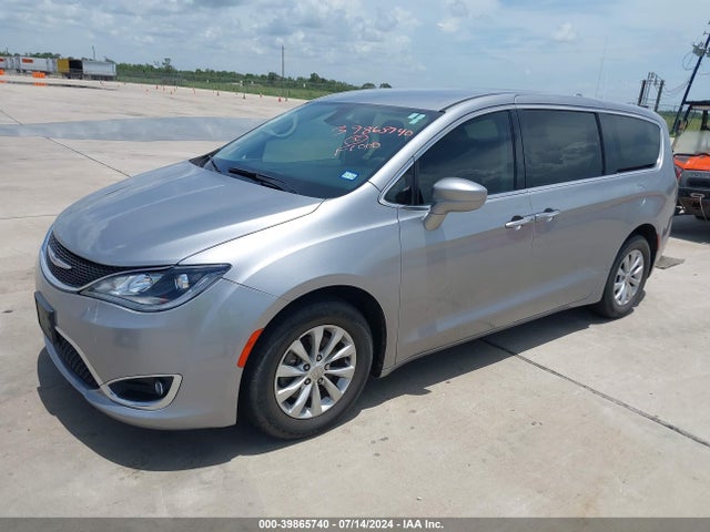 2C4RC1FG0JR279854 Chrysler Pacifica Touring Plus