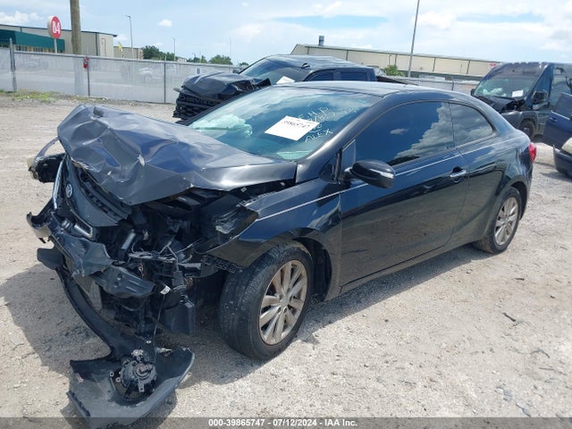 KIA Forte Koup Ex 2015 KNAFX6A81F5393951 Image 2