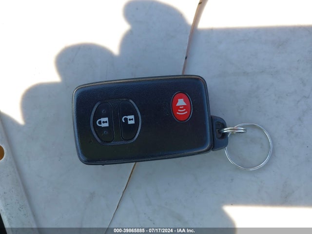 Toyota Prius Two 2015 JTDKN3DU2F1991133 Image 11