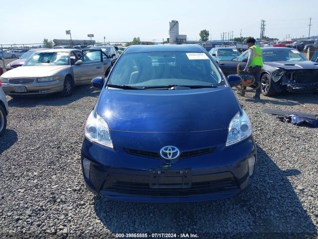 Toyota Prius Two 2015 JTDKN3DU2F1991133 Image 13