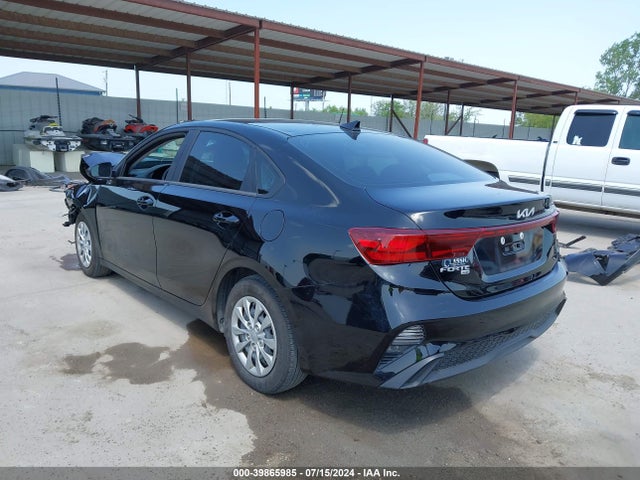 KIA FORTE LX 2023 3KPF24AD7PE632640 Image 3