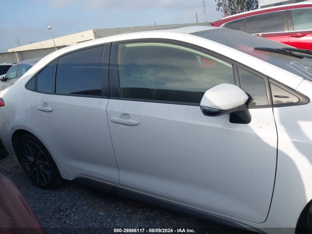 Toyota COROLLA SE 2022 JTDP4MCE3N3500726 Image 14