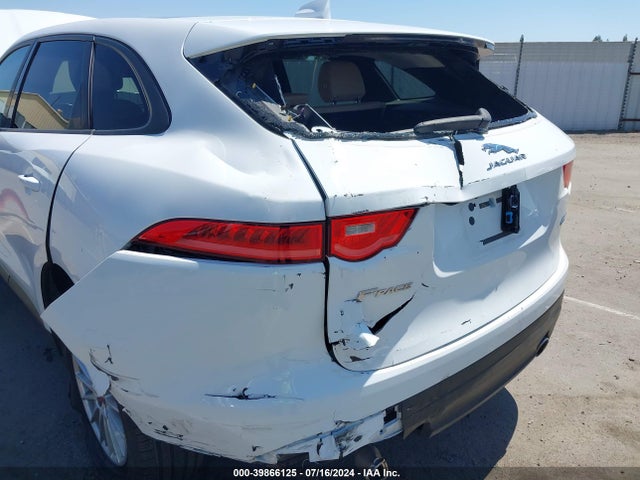 2017 JAGUAR F-PACE SADCS2BV4HA059669 Photo 5