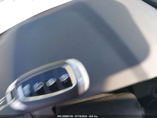 KMHRC8A30RU308924 Hyundai Venue Sel