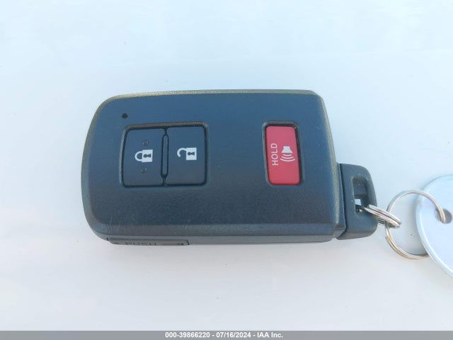 Toyota Prius C Four 2015 JTDKDTB36F1111712 Image 11