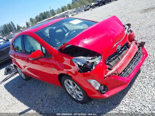 Toyota Prius C Four 2015 JTDKDTB36F1111712 Image 13