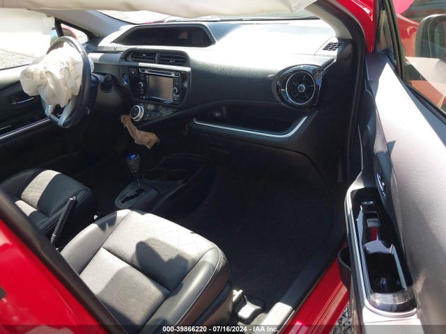 Toyota Prius C Four 2015 JTDKDTB36F1111712 Image 5