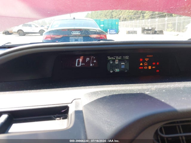Toyota Prius C Four 2015 JTDKDTB36F1111712 Image 7