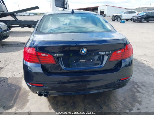 WBA5A7C55FG142571 BMW 528i Xdrive