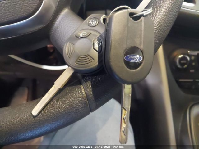 1FMCU9GX2GUB65250 Ford ESCAPE SE