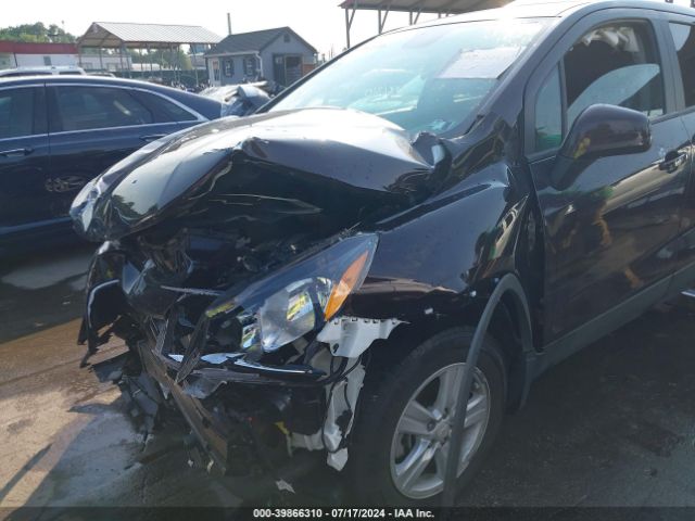KL7CJNSB7MB305802 Chevrolet Trax Awd Ls