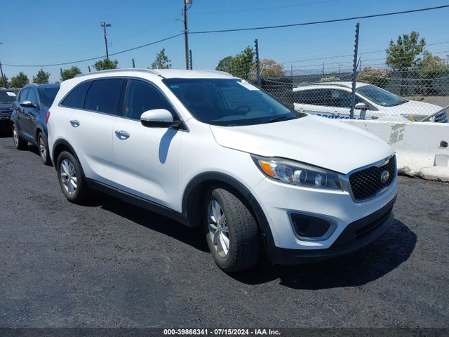 2016 5XYPGDA50GG062675 main image