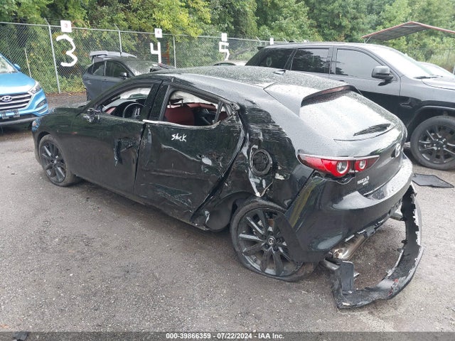 JM1BPBMM7P1616666 Mazda Mazda3 2.5 S Premium