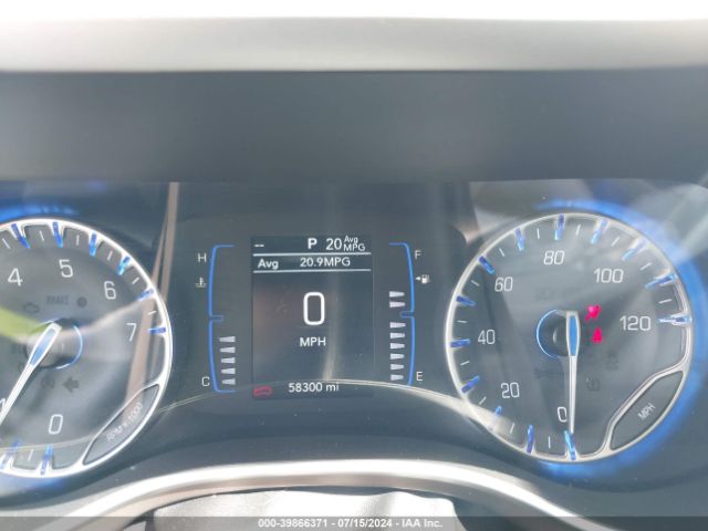 2C4RC1DG7MR546348 Chrysler Voyager Lxi