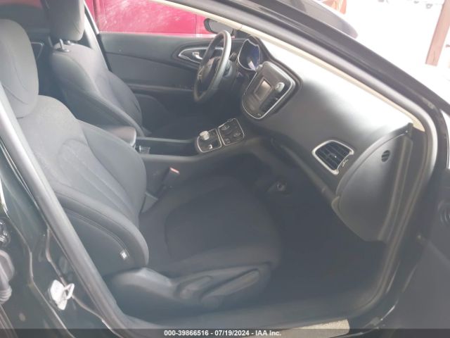 1C3CCCFB3FN550808 Chrysler 200 LX