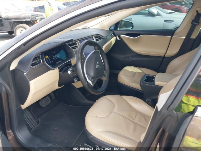 2014 TESLA MODEL S 5YJSA1H13EFP51451 Photo 4