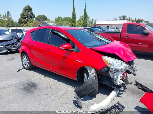 Toyota Prius C Three 2015 JTDKDTB34F1091699 Image 1
