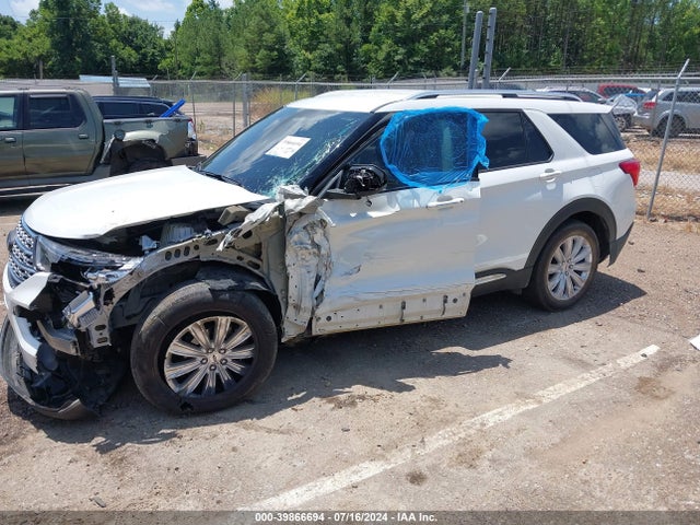 Ford Explorer Limited 2022 1FMSK7FH0NGC27496 Image 2