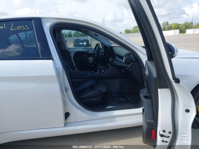 ZARFAEEN2H7559356 Alfa Romeo Giulia Ti Awd