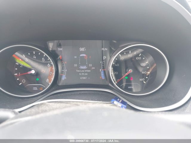 3C4NJCBB2KT699673 Jeep Compass Latitude Fwd