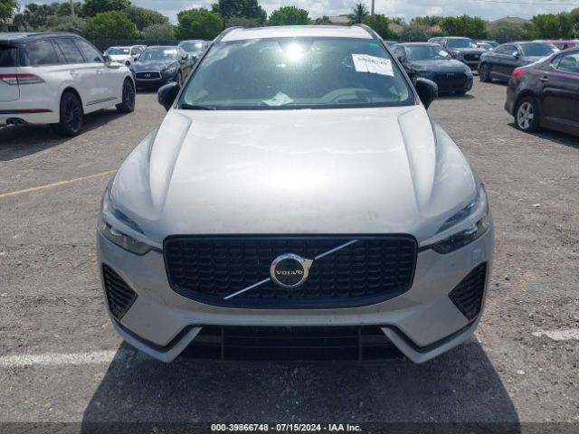 YV4L12RX8P1341234 Volvo Xc60 B5 Ultimate Dark Theme