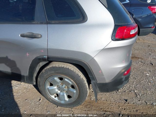 1C4PJMAB1EW210999 Jeep Cherokee Sport