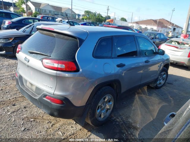1C4PJMAB1EW210999 Jeep Cherokee Sport
