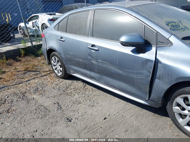 Toyota COROLLA LE 2022 JTDEPMAEXN3028879 Image 14