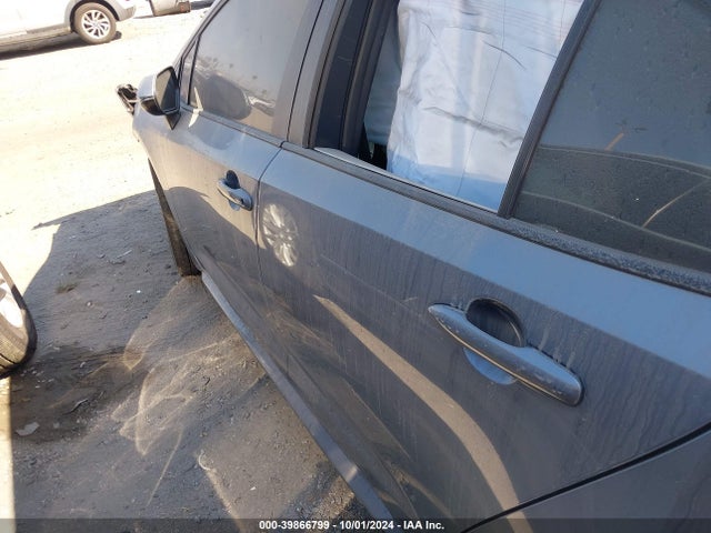 Toyota COROLLA LE 2022 JTDEPMAEXN3028879 Image 15