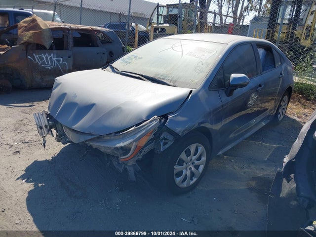 Toyota COROLLA LE 2022 JTDEPMAEXN3028879 Image 2