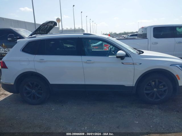 3VV3B7AX1NM152886 Volkswagen Tiguan 2.0t Se