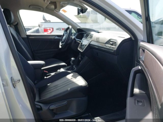 3VV3B7AX1NM152886 Volkswagen Tiguan 2.0t Se