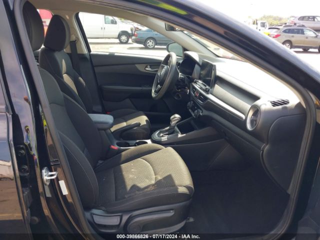 3KPF24AD9KE028113 KIA FORTE FE