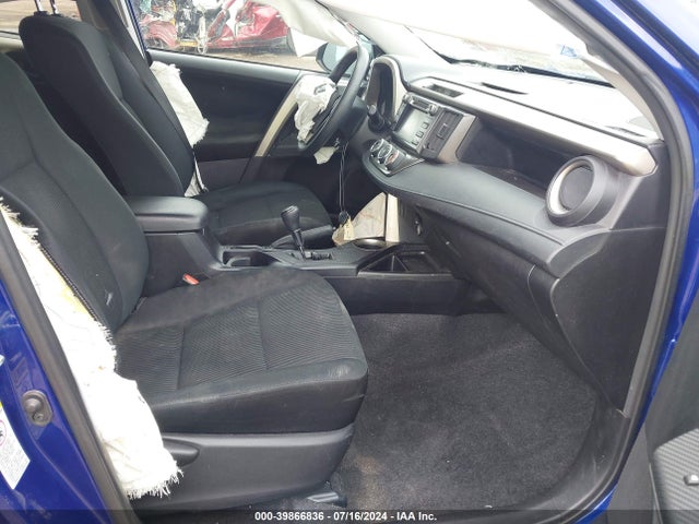 Toyota RAV4 LE 2015 2T3BFREV2FW385176 Image 5