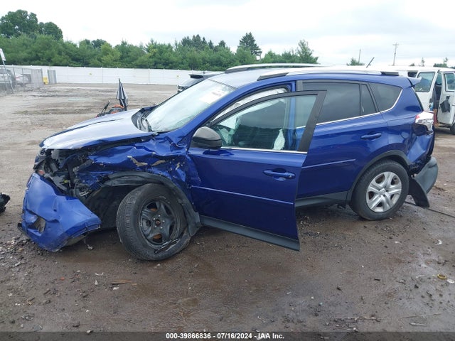 Toyota RAV4 LE 2015 2T3BFREV2FW385176 Image 6