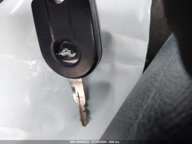1ZVBP8AM7E5303854 Ford Mustang V6 Premium
