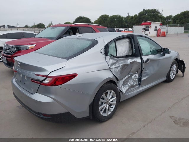 Toyota CAMRY LE 2025 4T1DAACK0SU510681 Image 4