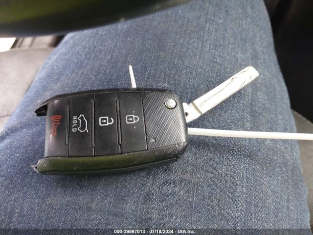 KNDJP3A53J7888571 KIA SOUL +