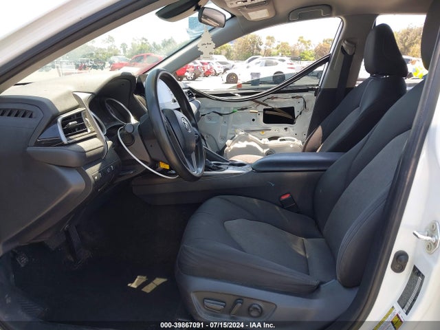 Toyota CAMRY LE 2022 4T1C11AK2NU629996 Image 5