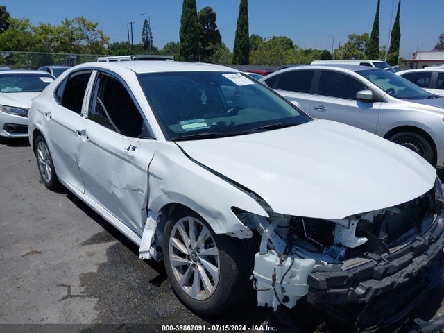 Toyota CAMRY LE 2022 4T1C11AK2NU629996 Image 6